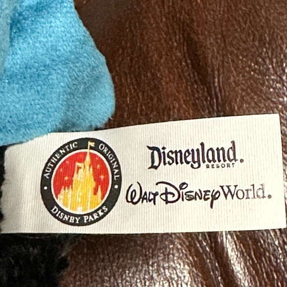 Disney Classic Goofy Plush - Picture 3 of 10